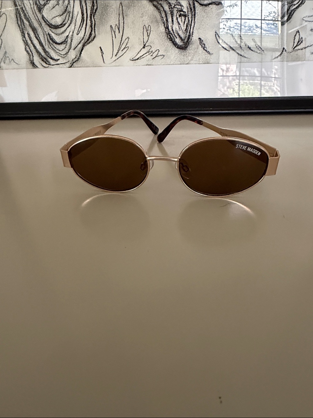 Steve Madden Tan and Brown Oval Sunglasses